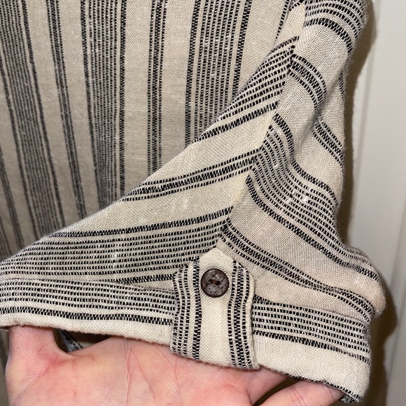 Love Notes linen button down - Picture 5 of 6